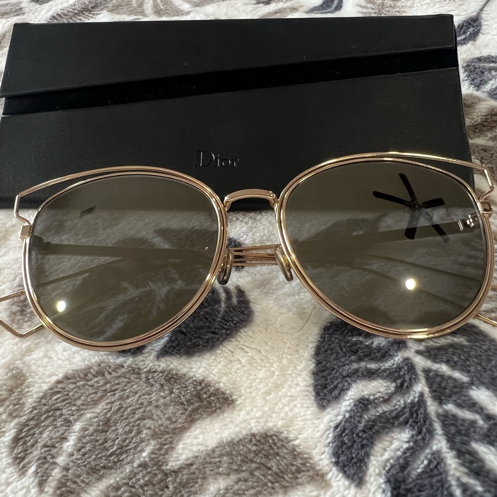 Dior Women's Sunglasses with Gold Frame